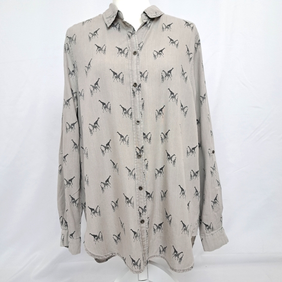 Jane and Delancey Tops Jane And Delancey Giraffe Print Button Down